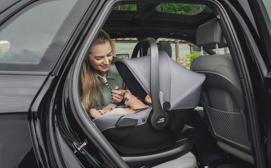 Römer Baby-Safe Core Base 2023