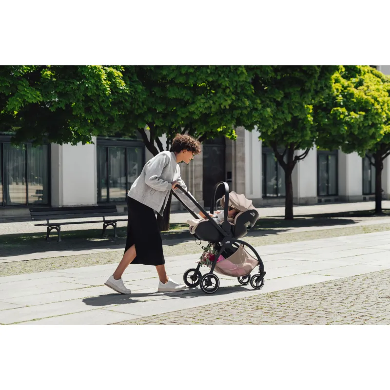 Britax Set kočárek Rio + hluboká korba + autosedačka Baby-Safe PRO + Vario Base 5Z Style