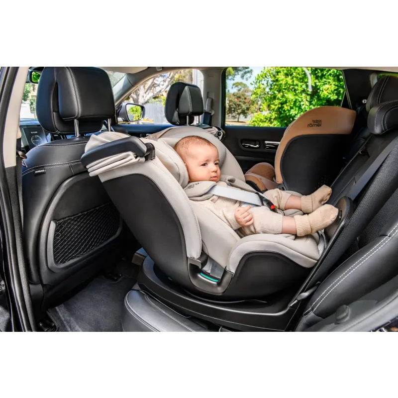 Römer Autosedačka Swivel AIR Lux